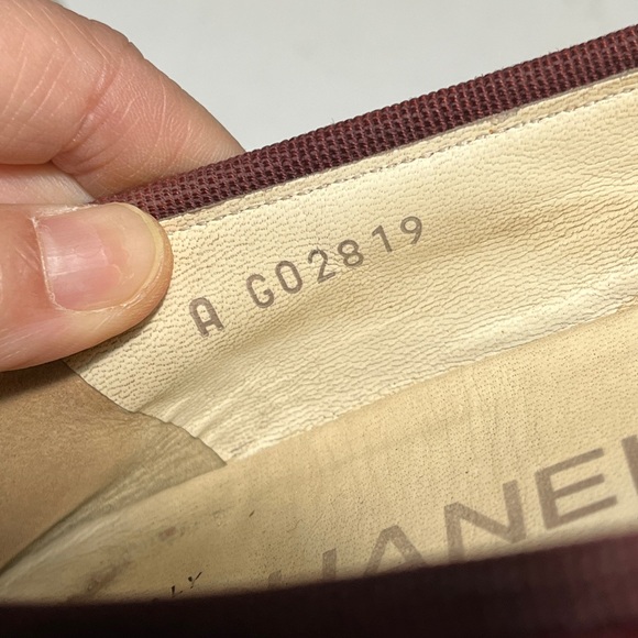 CHANEL Women's Dark Red Leather Flats - Picture 7 of 16